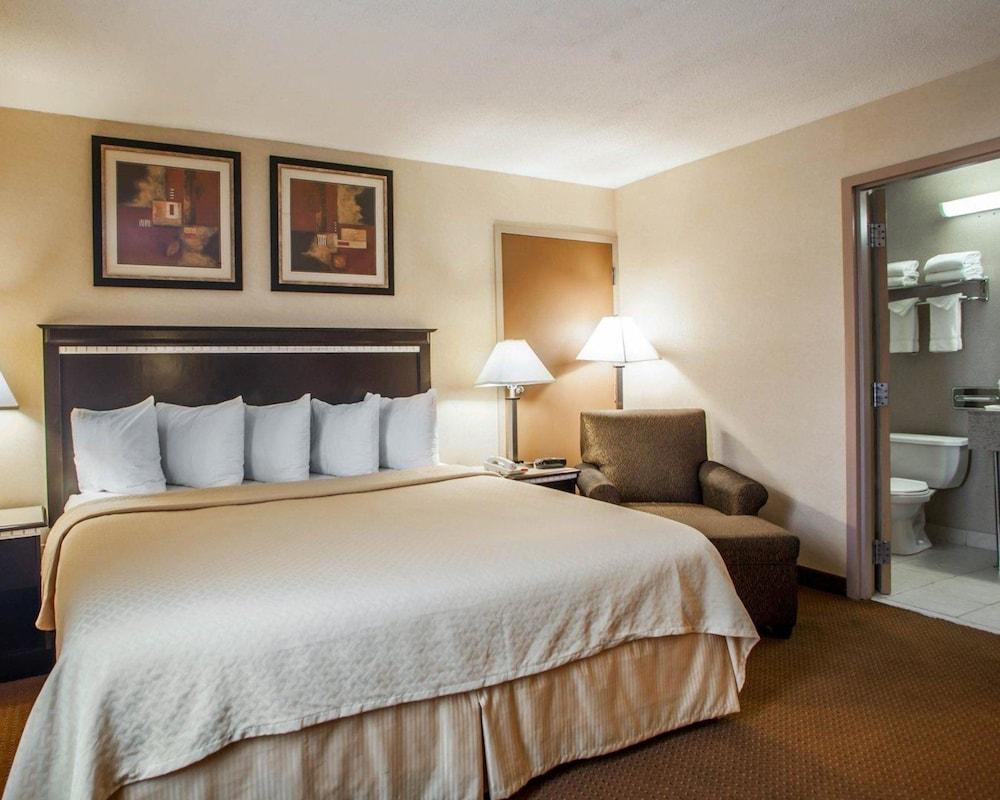 Quality Inn Aurora - Naperville Area Exteriör bild